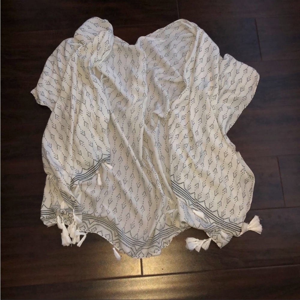 Sleeveless flowy Cardigan